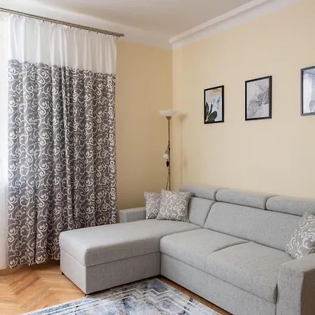 Park Mirowski Comfort *