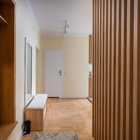 Park Mirowski Comfort Apartment